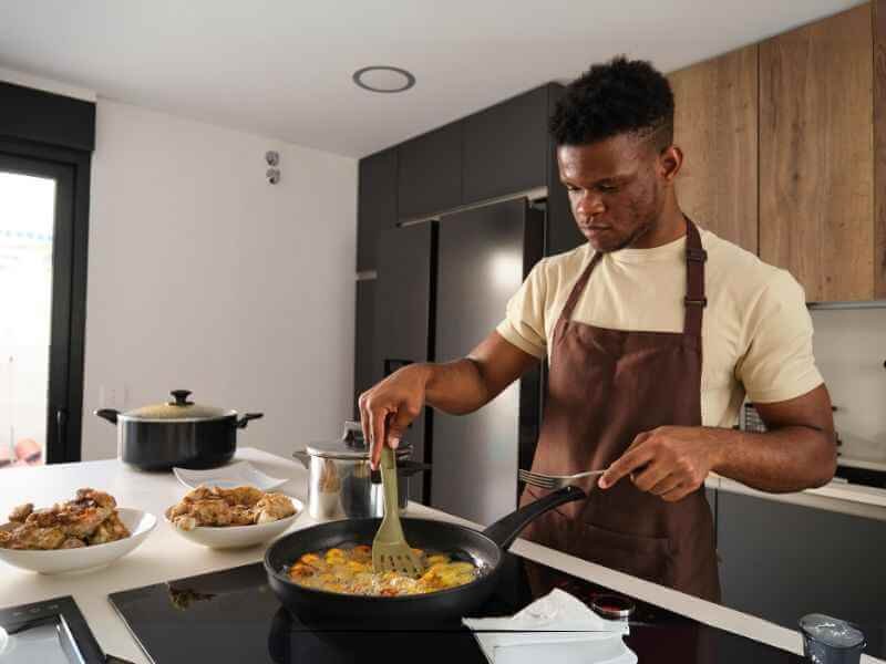 Frying the Slices of Plantain