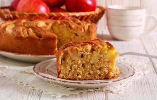 Apple Oatmeal Cake