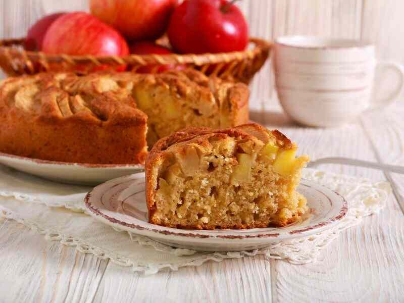 Apple Oatmeal Cake