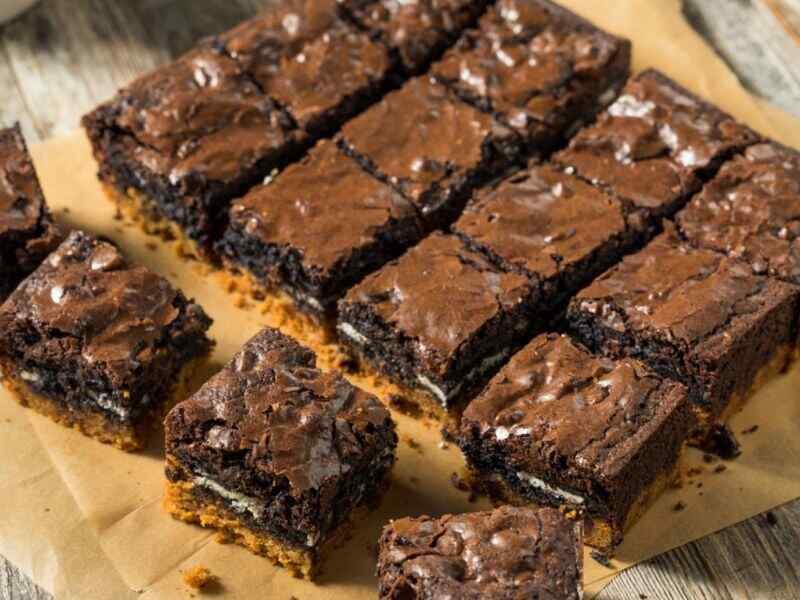 Cool and Serve Slutty Brownies