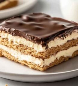 No-Bake Chocolate Eclair Cake