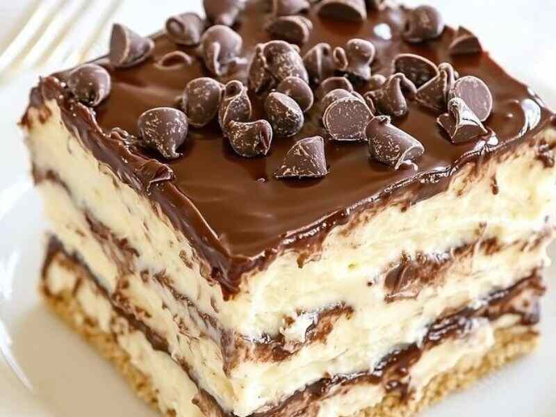 Serve Chocolate Eclair Cake