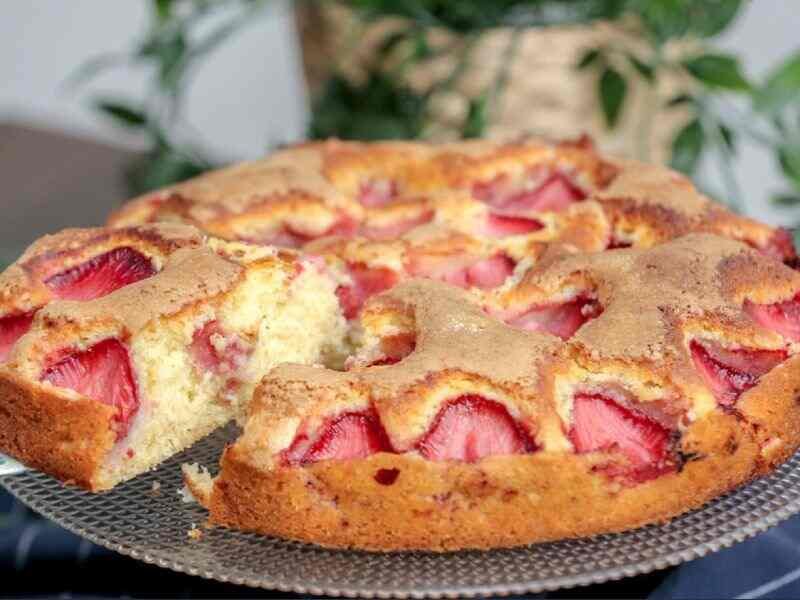 Strawberry Ricotta Cake Recipe