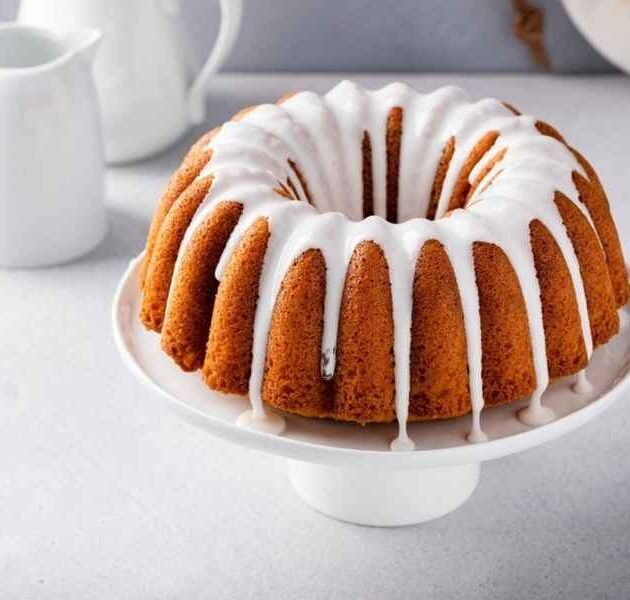 Vanilla Glaze Pound Cake