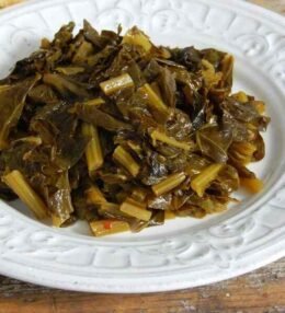 Crockpot Collard Greens