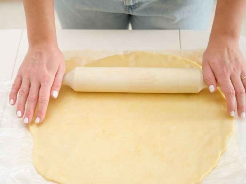 Roll the dough into a round shape