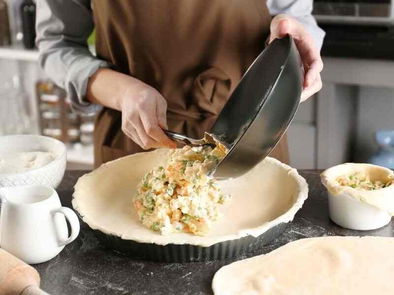 chicken mixture into the crust