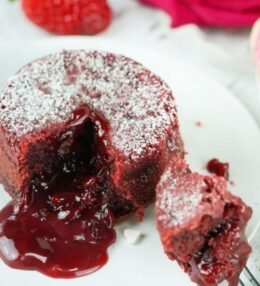 Red Velvet Lava Cake Recipe