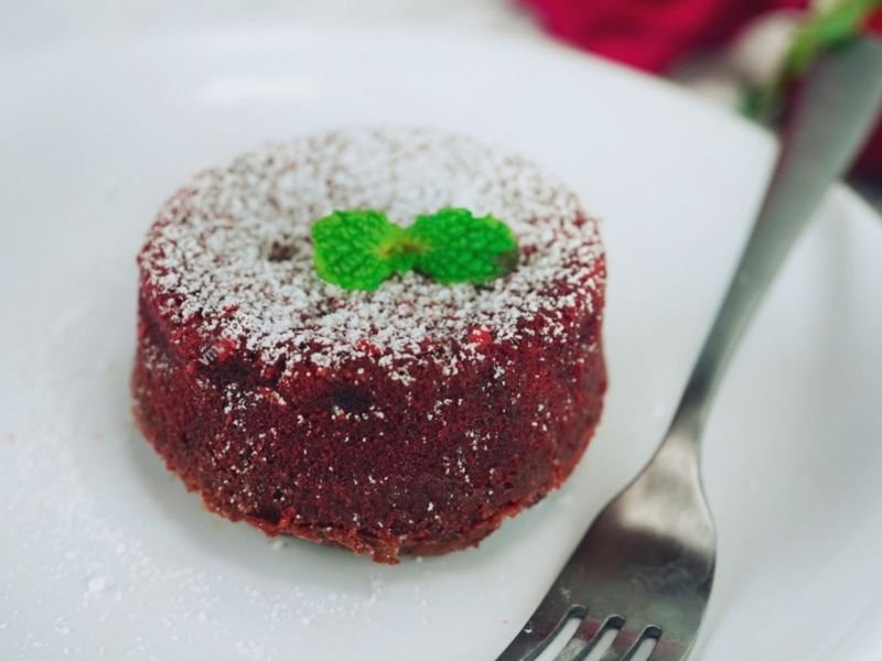 Serve Red Velvet Lava Cake