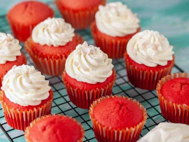 Frost cooled cupcakes