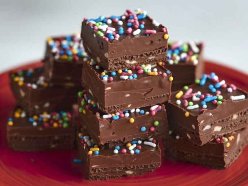 Serve Christmas Fudge